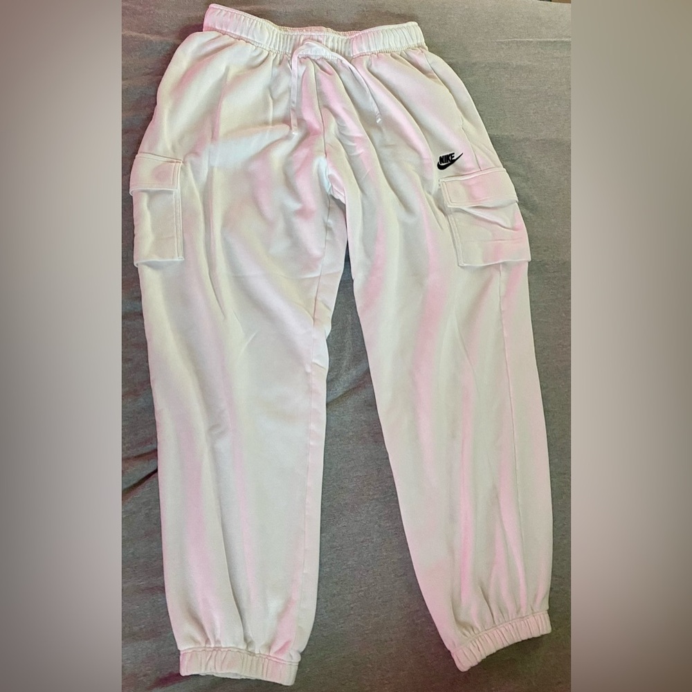Nike white cargo sweatpants M NWOT unisex